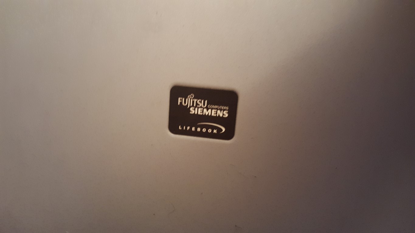 cumpar notebook fujitsu